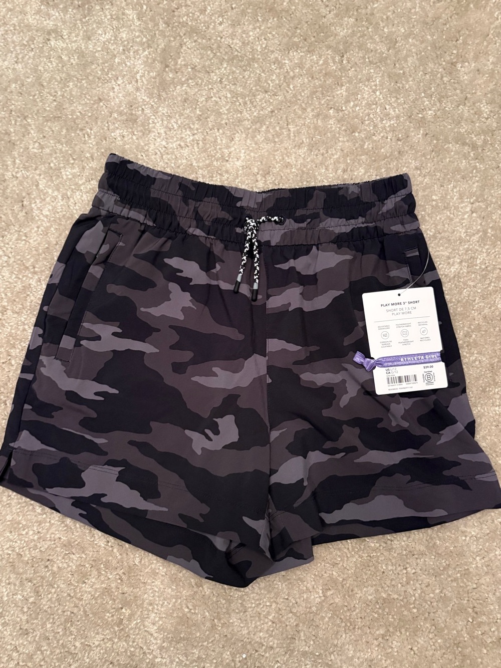 Athleta Girls Play More 3” short